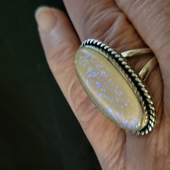 Pink Australian Opal and Sterling Silver Ring - Picture 7 of 10